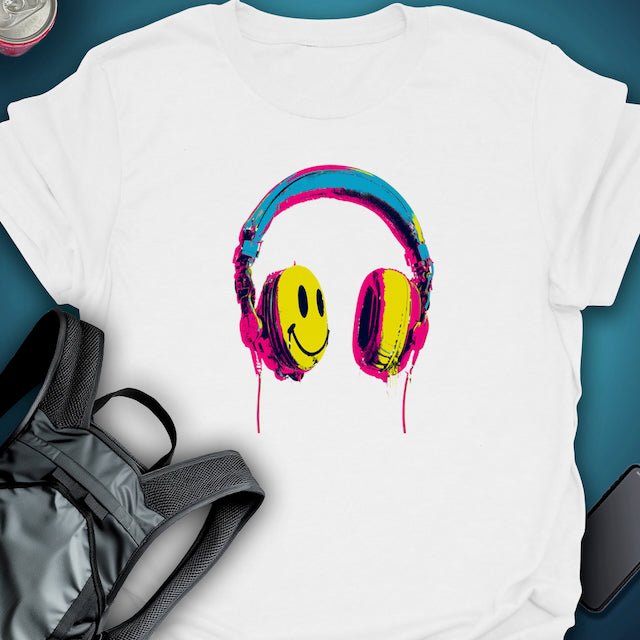 Smiley Headphones graphic T-shirt β Festival clothing by Triptees
