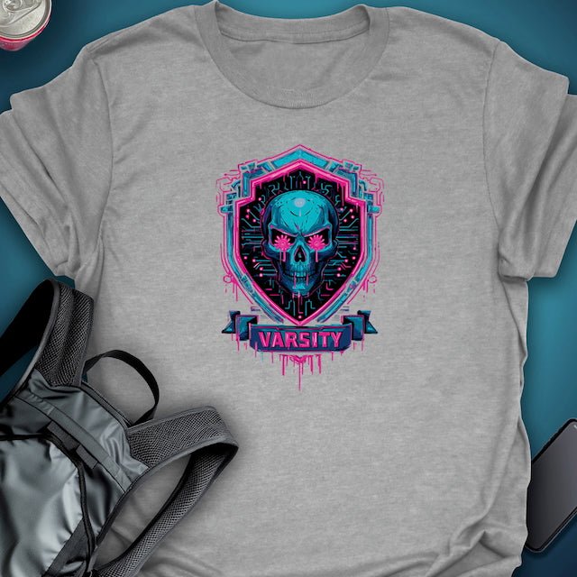 Triptees T-shirt Varisty Skull Badge graphic T-shirt – Festival clothing by Triptees