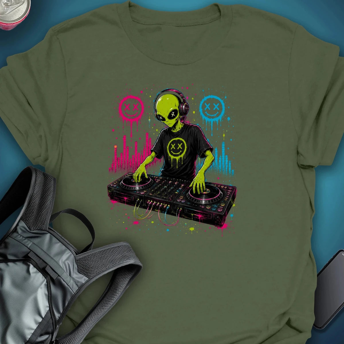 Trip on the Decks Graphic T-Shirt graphic T-shirt – Festival clothing by Triptees