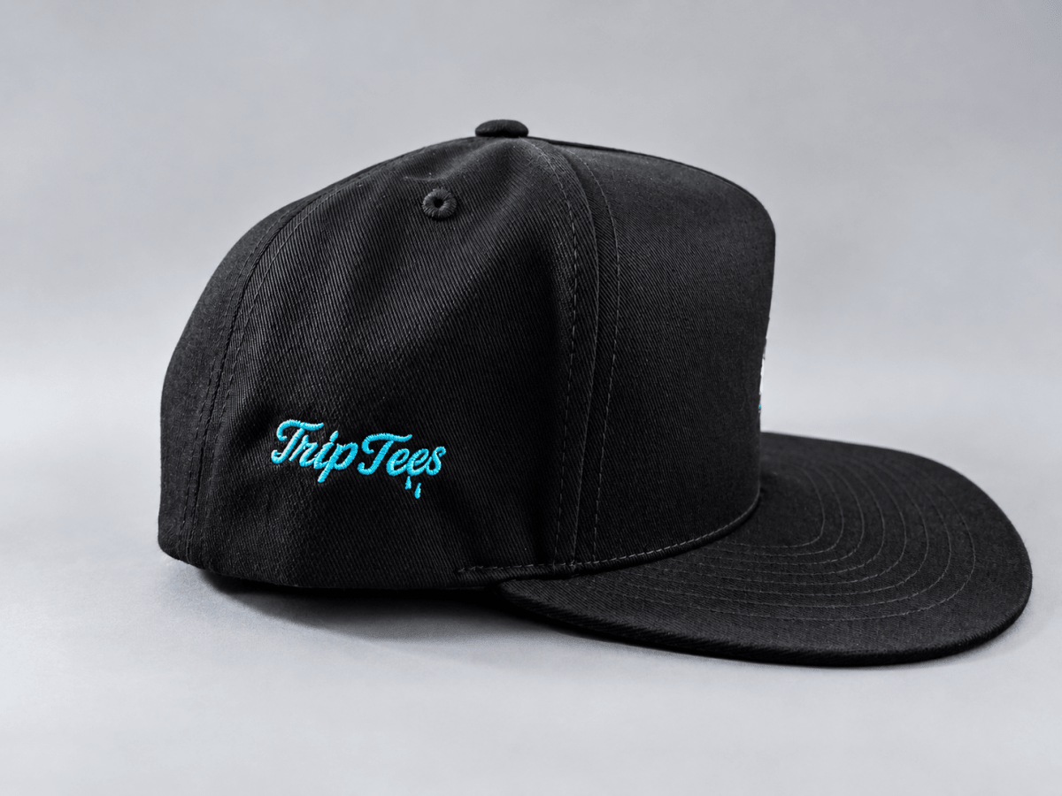White Smiley Snapback Hat graphic T-shirt – Festival clothing by Triptees